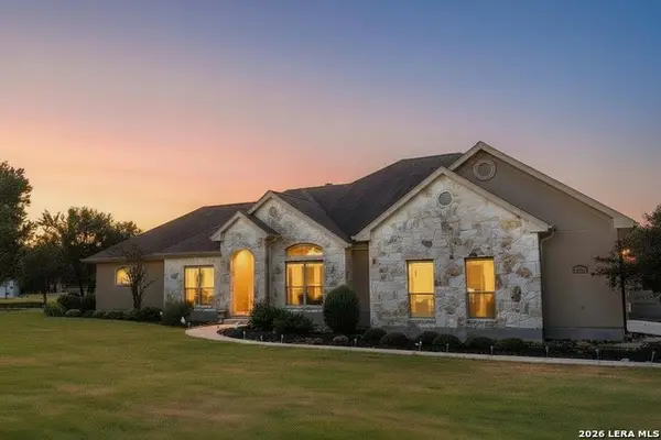 27931 Bogen Rd, New Braunfels, TX 78132