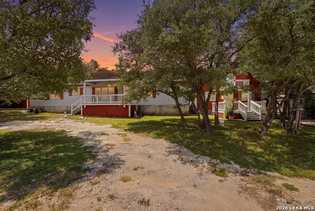 942 Leaning Oak, Spring Branch, TX 78070 - #1