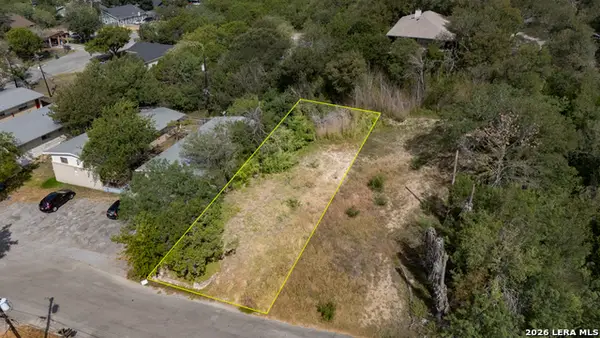 1104 Advance St, San Marcos, TX 78666