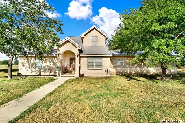 1466 County Road 456, Hondo, TX 78861 - #1