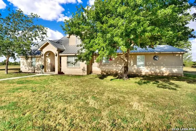 1466 County Road 456, Hondo, TX 78861 - #2