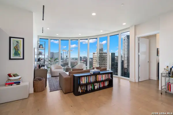 123 Lexington #APT 1406, San Antonio, TX 78205