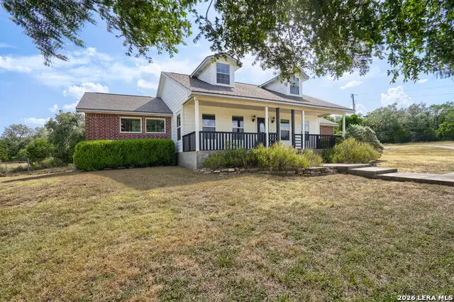 162 Arnold Dr, Canyon Lake, TX 78133 - #2
