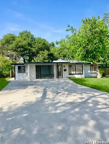 103 Greenhaven Dr, San Antonio, TX 78201