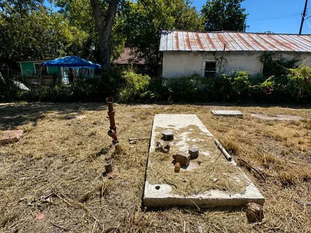 1533 Flanders Ave, San Antonio, TX 78211 - #3