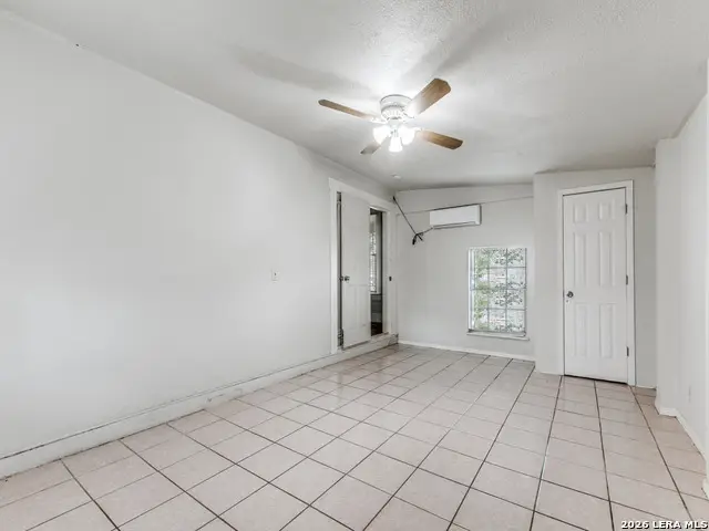 116 Carroll St, San Antonio, TX 78225 - #3