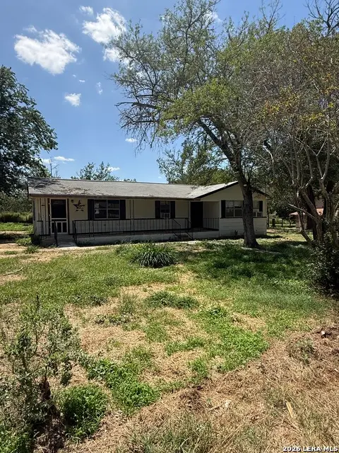 1207 El Paso, Stockdale, TX 78160 - #1