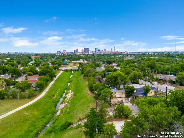 713 N Navidad St, San Antonio, TX 78207 - #2