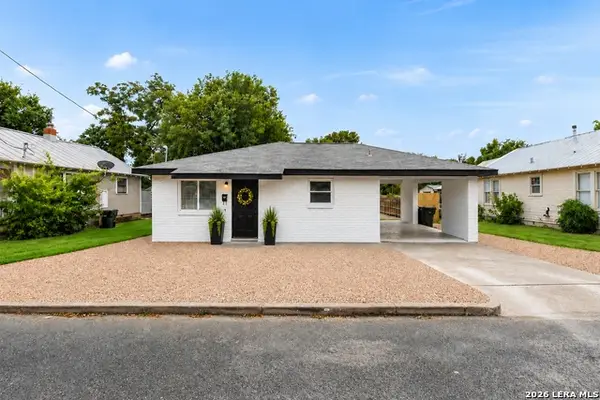 205 Mistletoe St, Fredericksburg, TX 78624