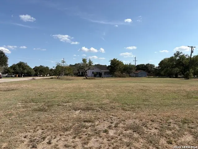 604 S 7th St, Kenedy, TX 78119 - #1