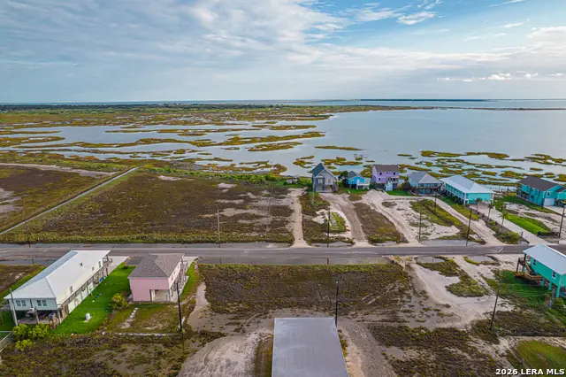 82 Newcomb Bend Loop, Rockport, TX 78382 - #2