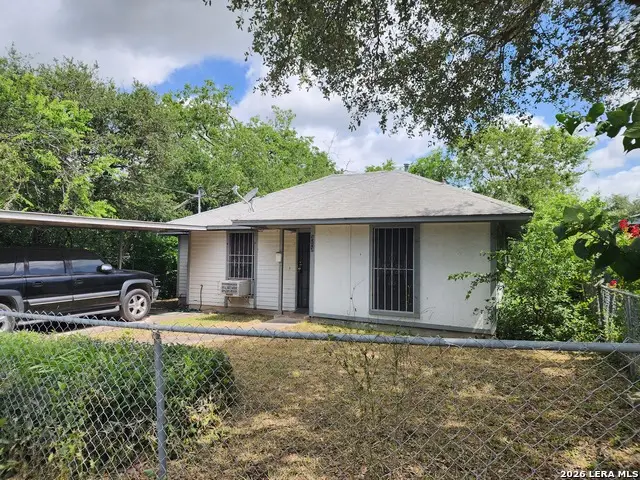 313 Bee St, San Antonio, TX 78208 - #2