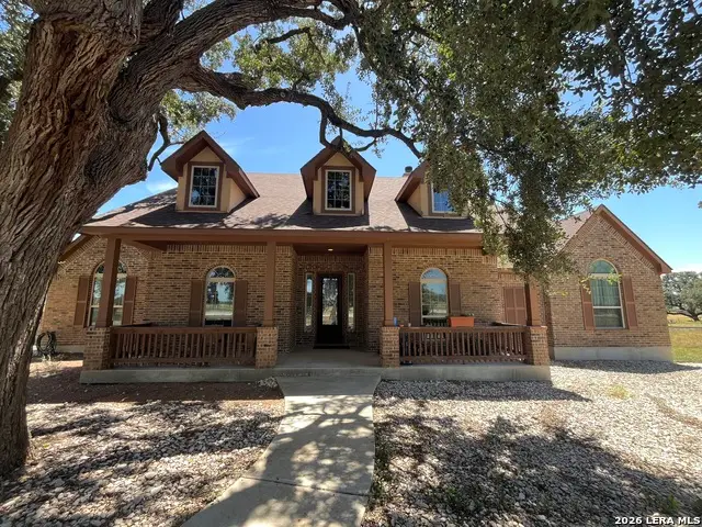 828 Martingale, Bandera, TX 78003 - #1