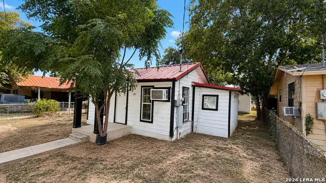 1001 Tony Lee, Seguin, TX 78155 - #2