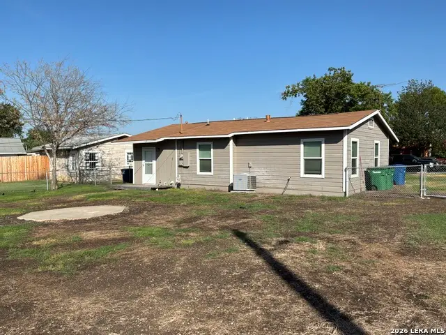 760 Linda Lou Dr, San Antonio, TX 78223 - #3
