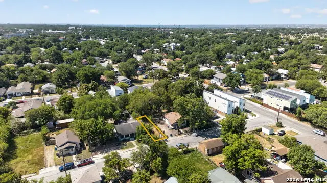 1818 E Crockett St, San Antonio, TX 78202 - #1