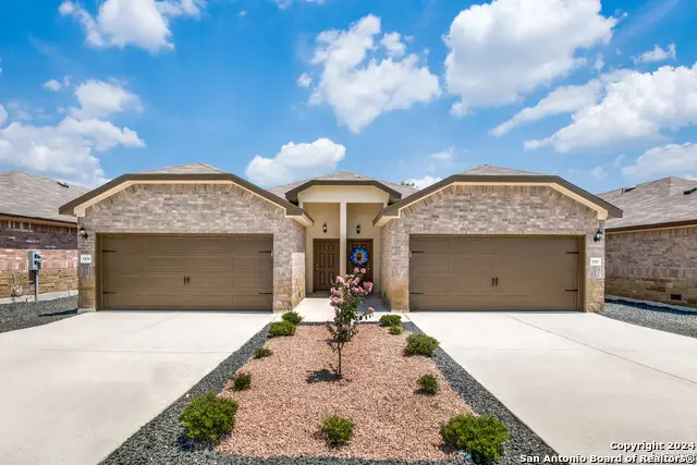 322/324 Emma Dr, New Braunfels, TX 78130 - #1