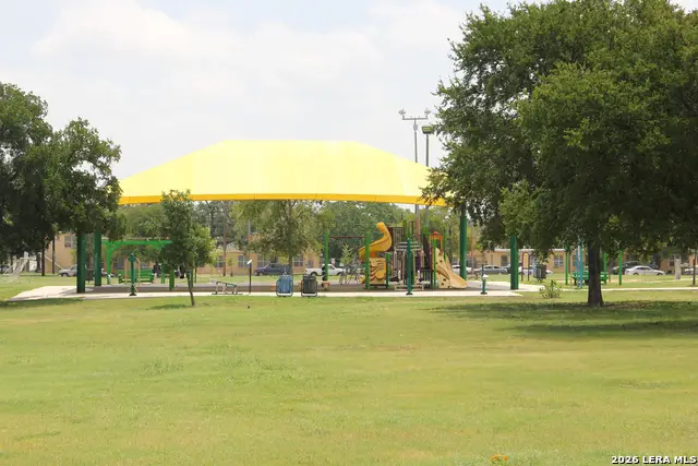 2319 W Poplar, San Antonio, TX 78207 - #2