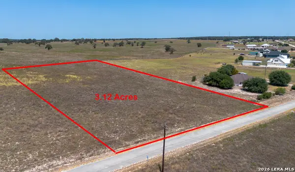 202 Scenic Hills Drive, La Vernia, TX 78121