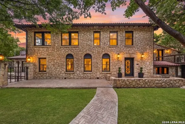 103 Park Hill Dr, San Antonio, TX 78212