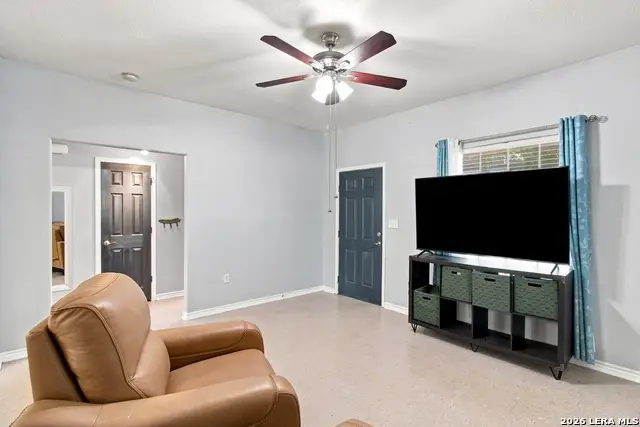 608 Whitman Ave, San Antonio, TX 78211 - #3
