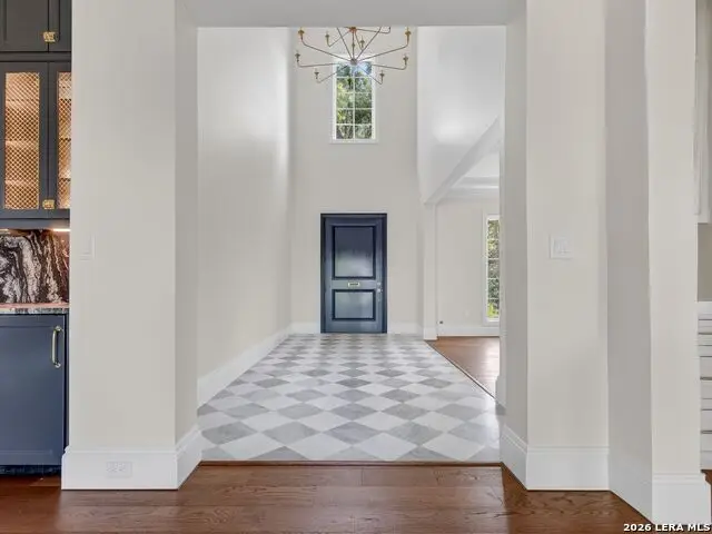 107 Charles Road, San Antonio, TX 78209 - #3