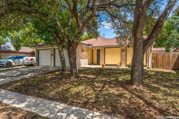 9715 Woodland Hls, San Antonio, TX 78250