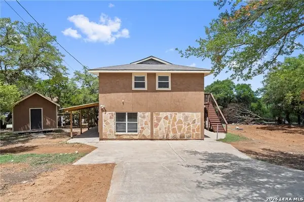 404 Valley Ridge, Canyon Lake, TX 78133