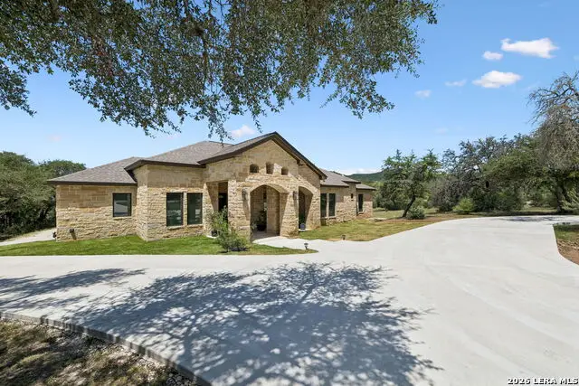 879 Latigo Blvd, Pipe Creek, TX 78063 - #3
