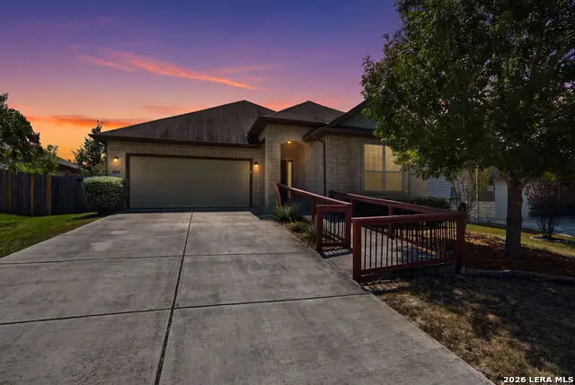 4624 Split Oak Rd, Cibolo, TX 78108 - #1