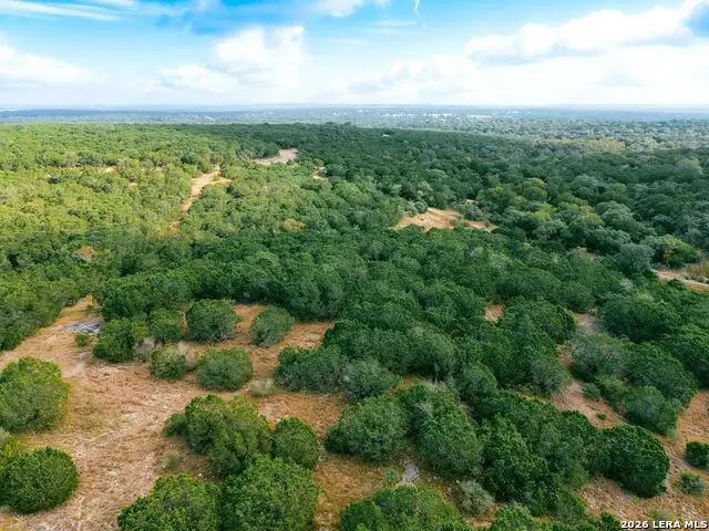 107 Camp Alzafar, Boerne, TX 78006 - #3