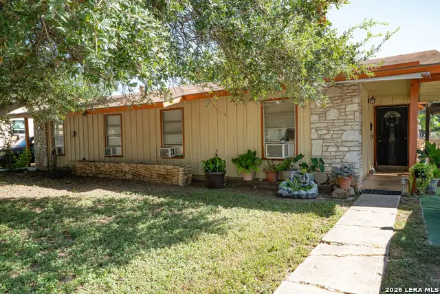 300/302 Koch, Schertz, TX 78154 - #1