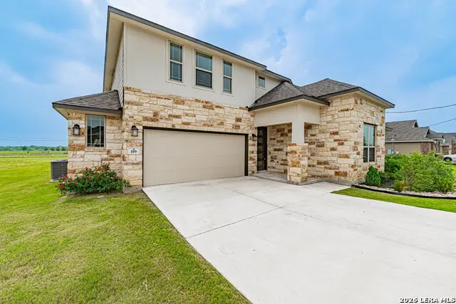 109 Willow Oak Trl, Floresville, TX 78114 - #3