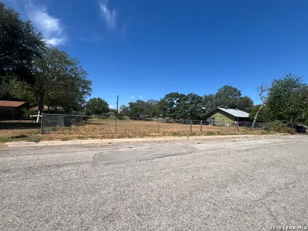 409 Ave D, Poteet, TX 78065