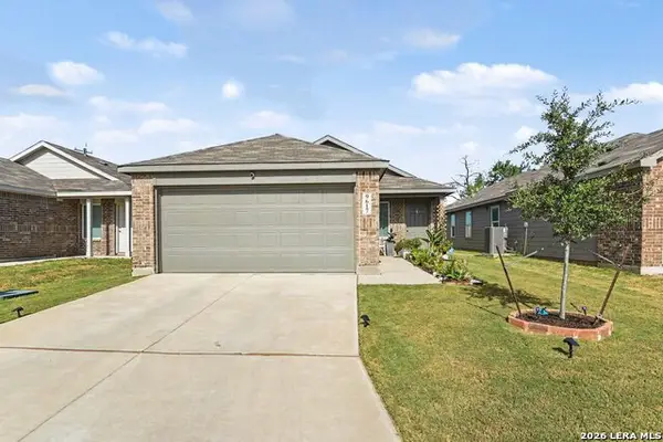 9617 Garnet Grv, San Antonio, TX 78223