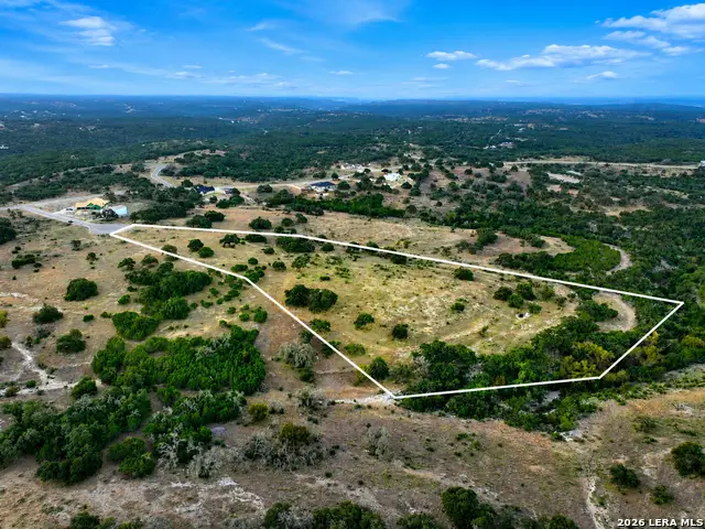 102 Avila Ridge Dr, Kerrville, TX 78028 - #1