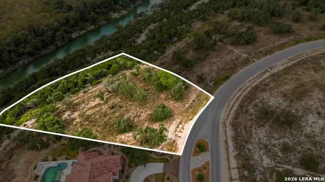 1817 Paradise Pkwy, Canyon Lake, TX 78133 - #2