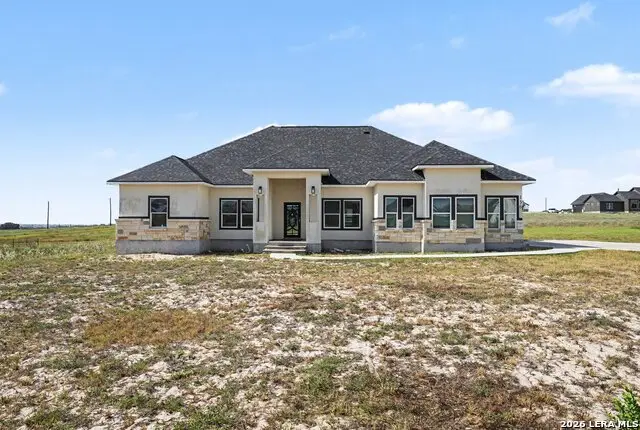 136 Summer Meadow Dr, La Vernia, TX 78121 - #2