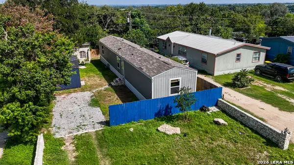 453 E Zipp Rd, New Braunfels, TX 78130