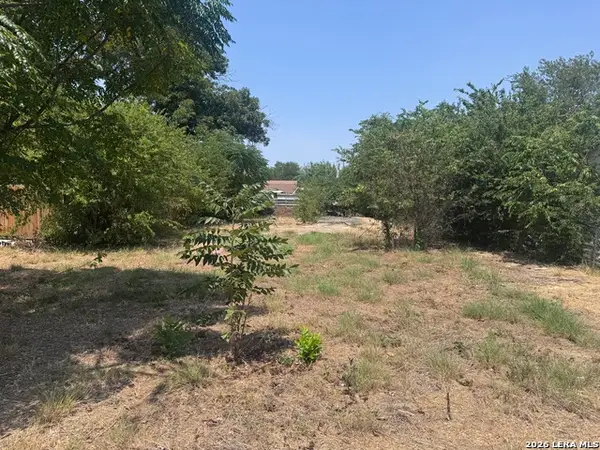2243 Burnet St, San Antonio, TX 78202