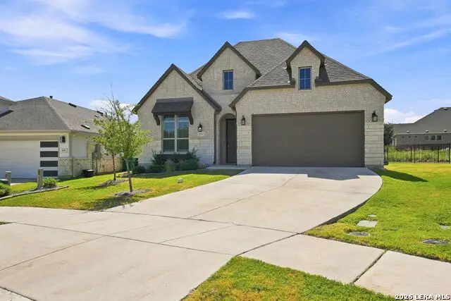 517 Huntwick Dr, Boerne, TX 78006 - #2