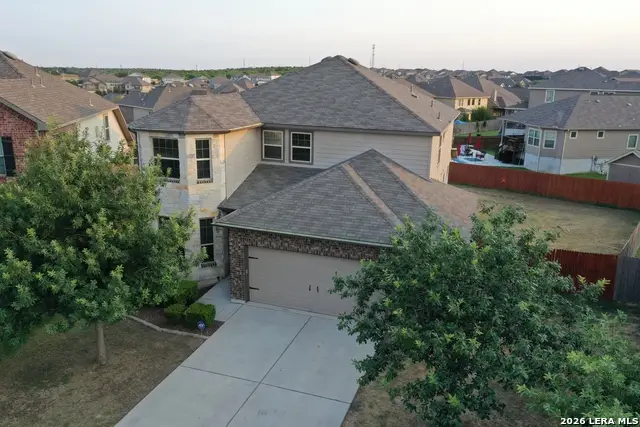 888 Maple Dr, New Braunfels, TX 78130 - #2