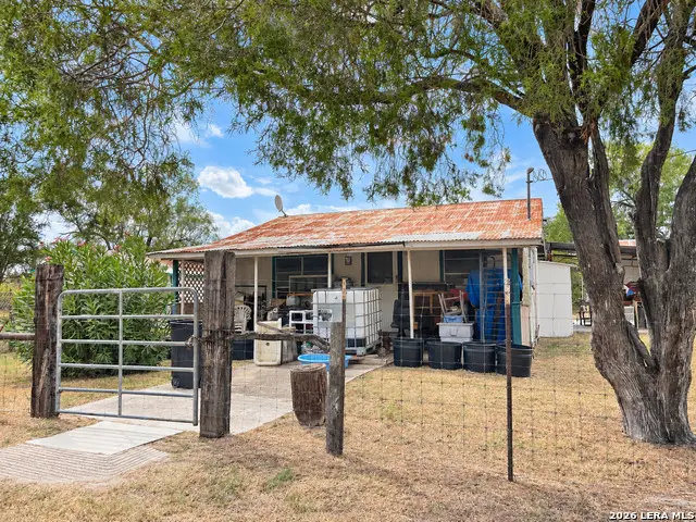 19195 Fm 791, Campbellton, TX 78064 - #1