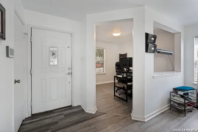 652 Cherokee Blvd, New Braunfels, TX 78132 - #2