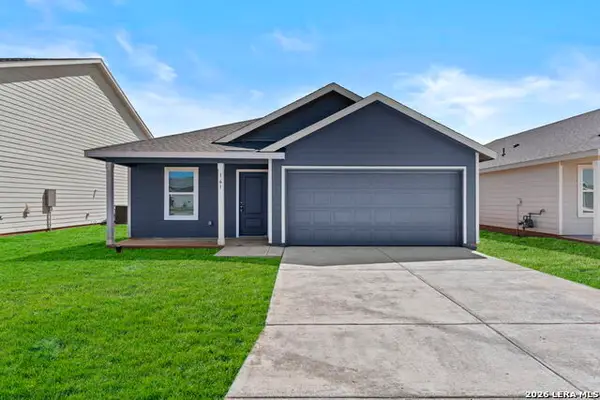 161 Juanita Way, Fredericksburg, TX 78624