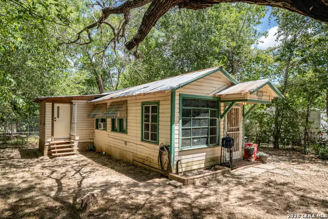 286 Riverview Ter, Seguin, TX 78155 - #1