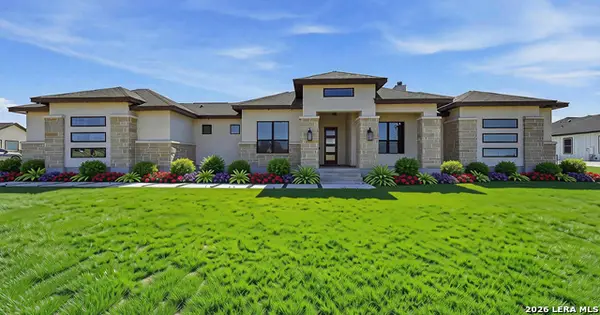 125 Valley View Dr, La Vernia, TX 78121