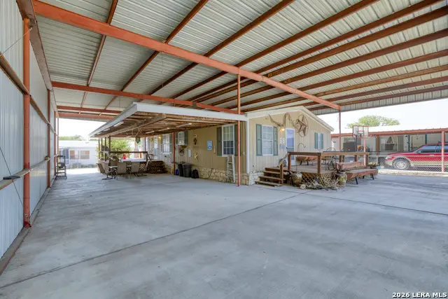 69 Ash St, Del Rio, TX 78840 - #3