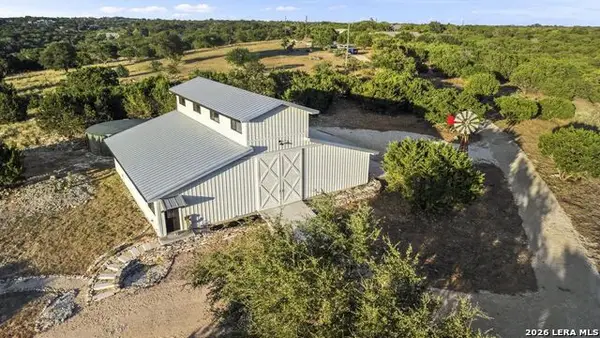 103 Bluffview Cir, Kerrville, TX 78028
