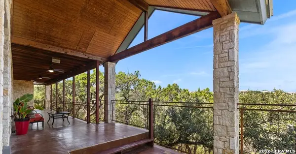15529 Escarpment Ok, Helotes, TX 78023